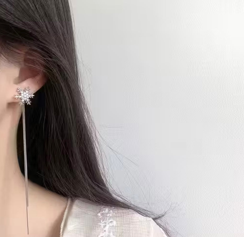 Snowflake Danglers
