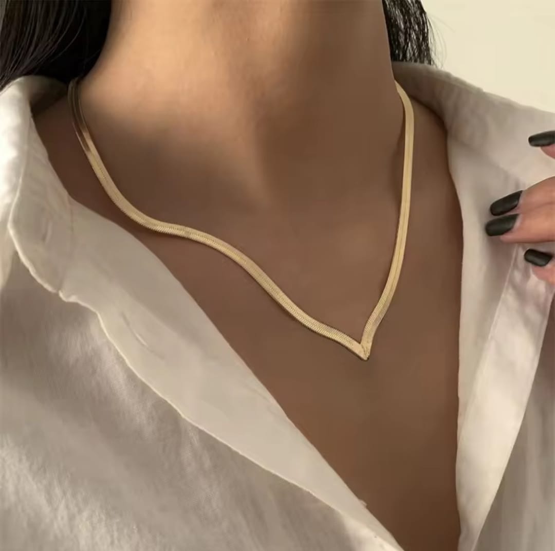 V Statement Necklace - Peppy Chic