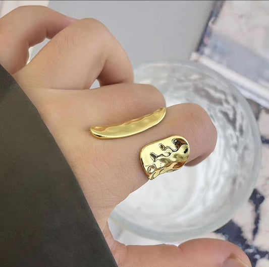 Wavy Adjustable Ring - Peppy Chic